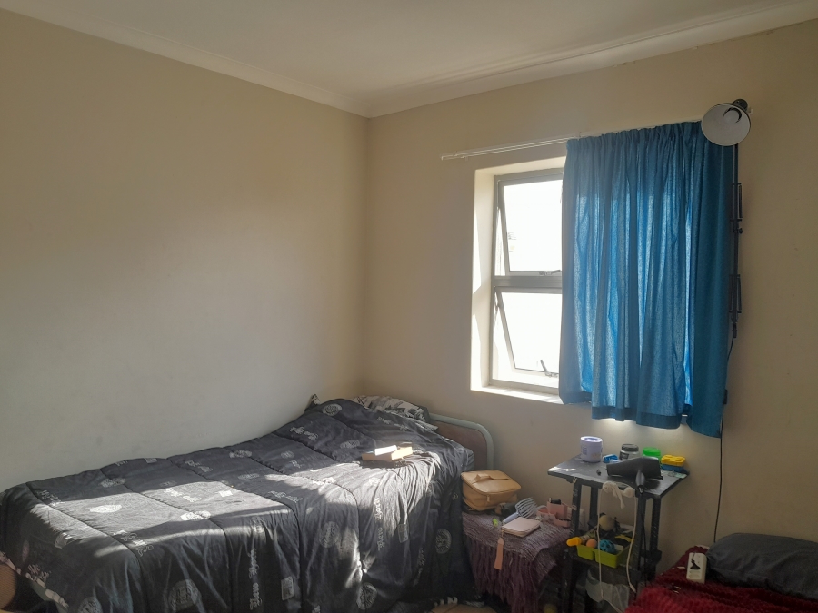 2 Bedroom Property for Sale in Whispering Pines Western Cape